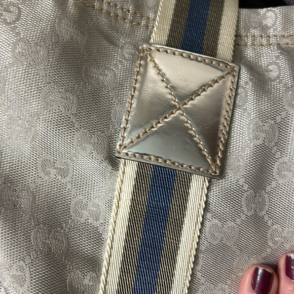 Gucci GG Silver Nylon open tote bag with green,blue,cream nylon stripes - Picture 10 of 17